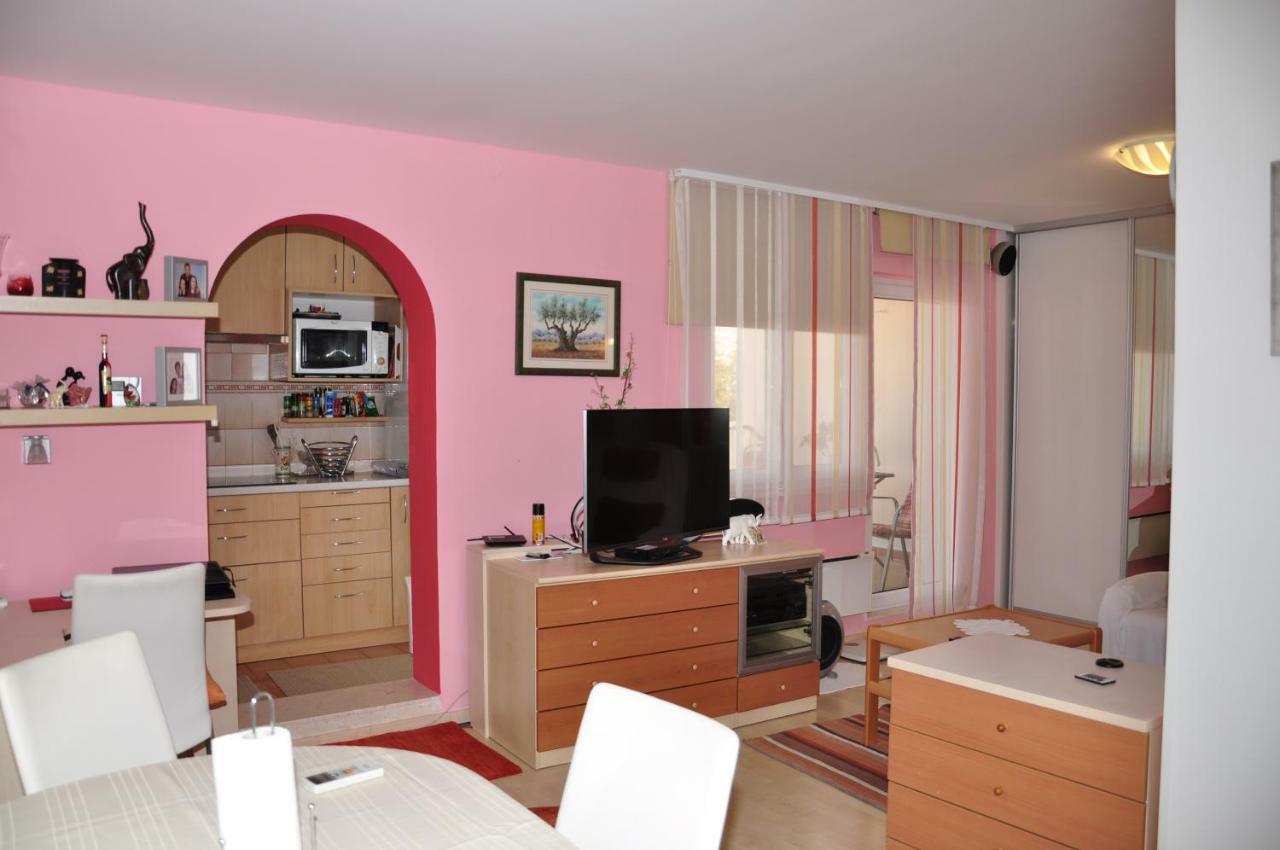 Bm Apartments Split Bagian luar foto
